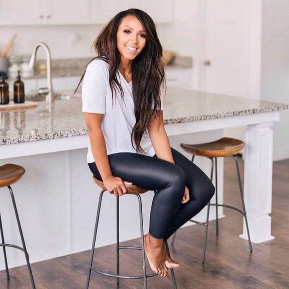 Metallic Black Light & Tight Hi-Rise 7/8 Leggings